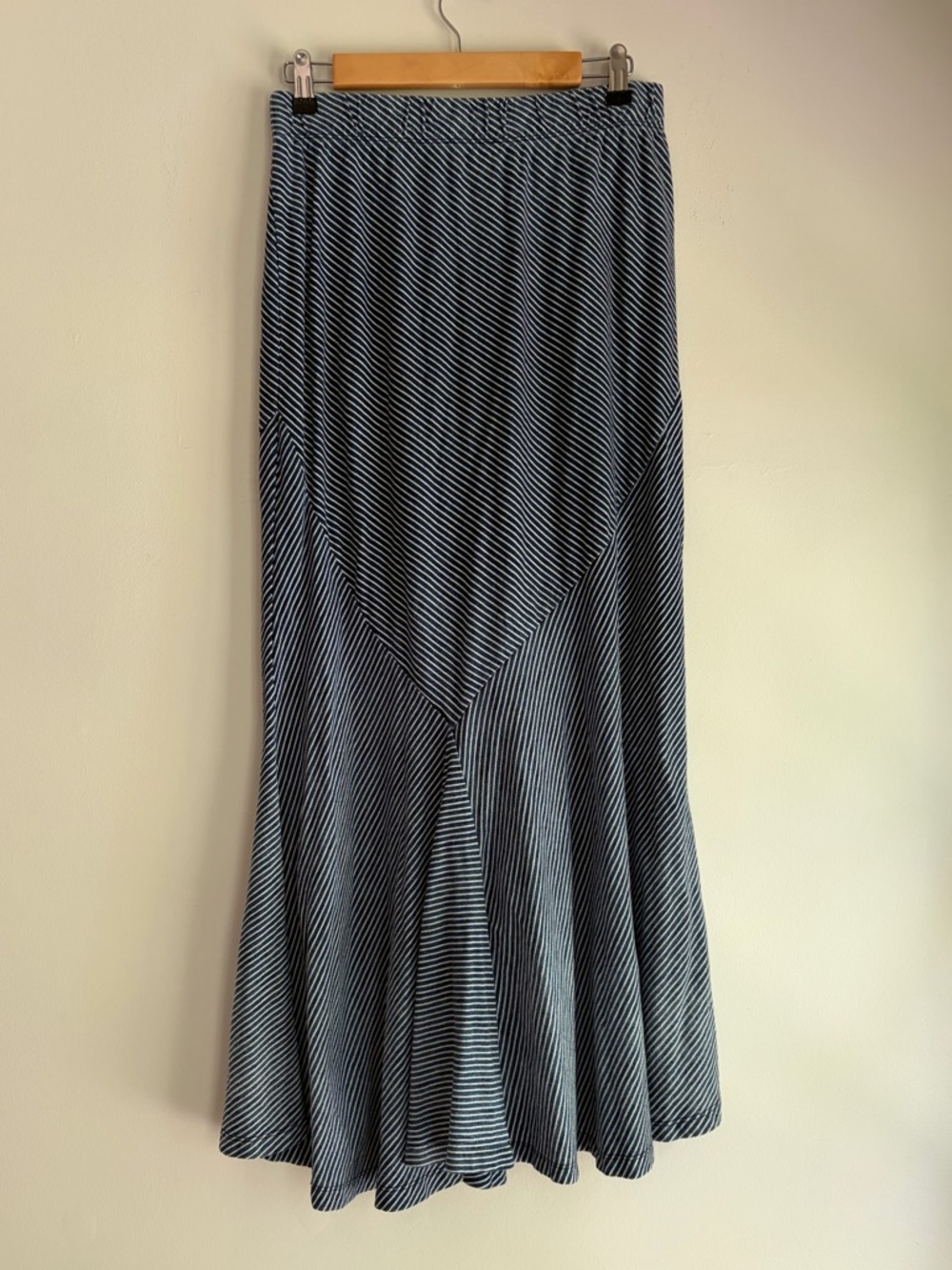 AG Adriano Goldschmied Navy Blue Striped Pull On Knit Maxi Skirt Size S - Picture 3 of 5